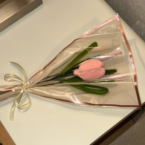 Pink Tulip Flower Bouquet - Picture 4 of 4